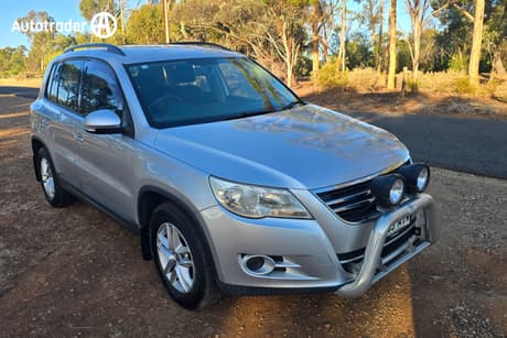 Silver 2010 Volkswagen Tiguan Wagon 103 Tdi