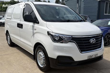 White 2021 Hyundai Iload Van 3S Liftback