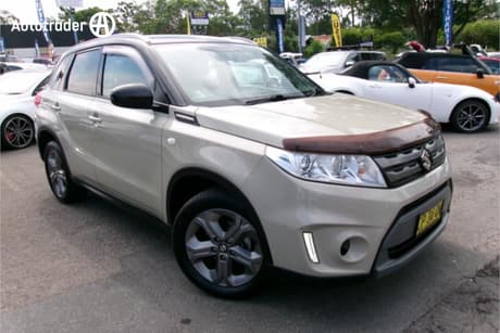 Beige 2017 Suzuki Vitara Wagon Rt-S