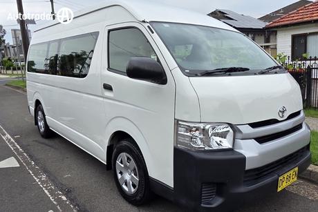 White 2017 Toyota HiAce Bus Commuter