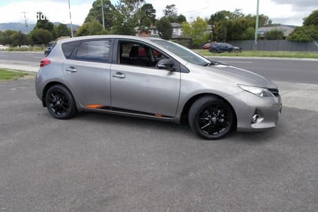 Silver 2014 Toyota Corolla Hatchback Rz