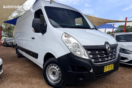 White 2018 Renault Master Van Lwb Mid Window