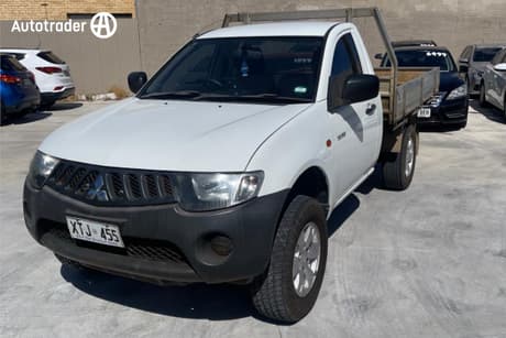 White 2008 Mitsubishi Triton Cab Chassis Glx