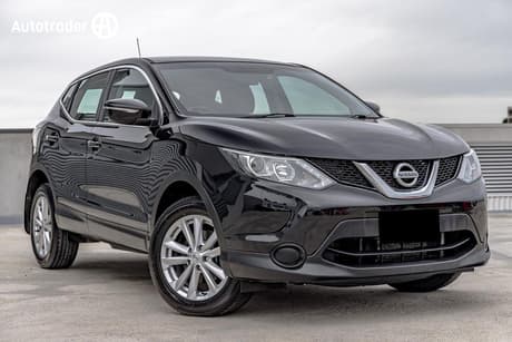 Black 2014 Nissan Qashqai Wagon St (4X2)