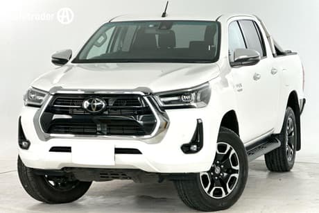 White 2021 Toyota Hilux Double Cab Pick Up Sr5 (4X4)