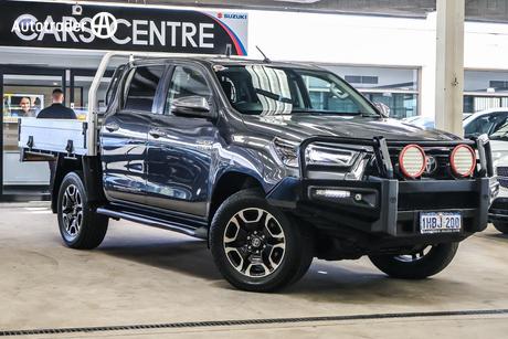 Grey 2020 Toyota Hilux Double Cab Chassis Sr5 (4X4)