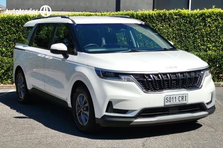 White 2022 Kia Carnival Wagon S