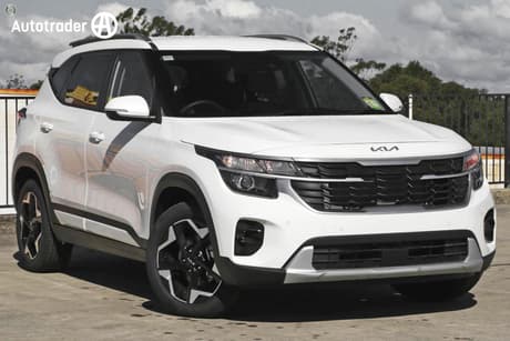 White 2026 Kia Seltos Wagon Sport+ (Fwd)