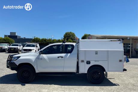 White 2019 Toyota Hilux X Cab Cab Chassis Sr (4X4)