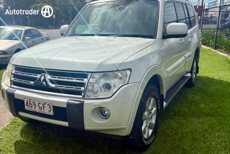 White 2011 Mitsubishi Pajero Wagon Glx Lwb (4X4)