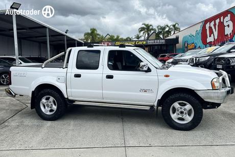 White 2014 Nissan Navara Dual Cab Pick-up St-R (4X4)