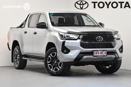 Silver 2025 Toyota Hilux Double Cab Pick Up Sr5 48V (4X4)