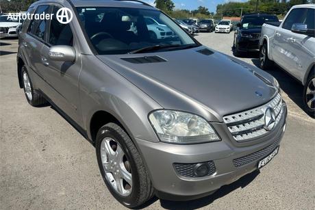 Beige 2007 Mercedes-Benz ML SUV ML350 4X4