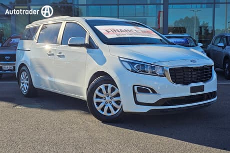 White 2019 Kia Carnival Wagon S