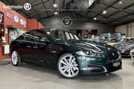 Green 2015 Jaguar XF Sedan 3.0 Sv6 R-Sport