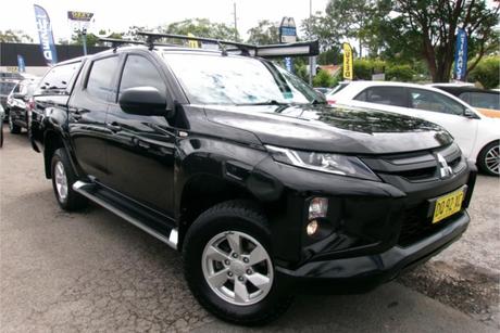 Black 2020 Mitsubishi Triton Double Cab Pick Up Glx Plus (4X4)