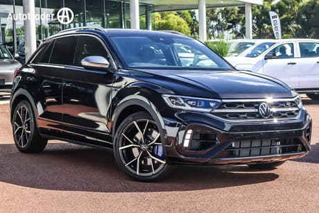 Black 2022 Volkswagen T-ROC Wagon R