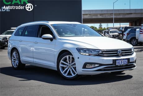 White 2021 Volkswagen Passat Wagon 206 Tsi R-Line