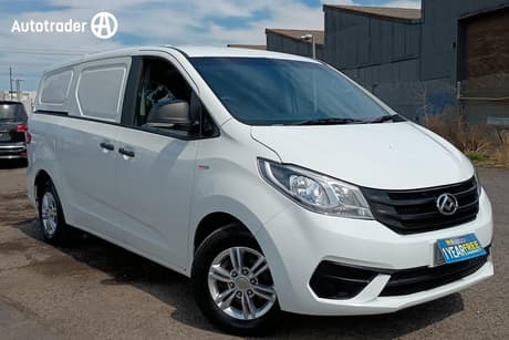 White 2022 LDV G10+ Van Barn Door