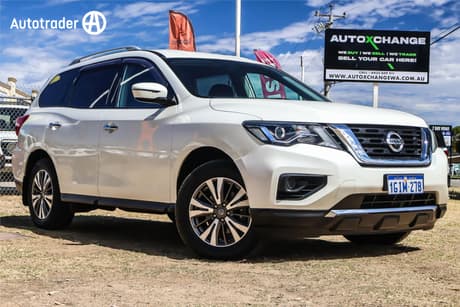 White 2016 Nissan Pathfinder Wagon St (4X2)