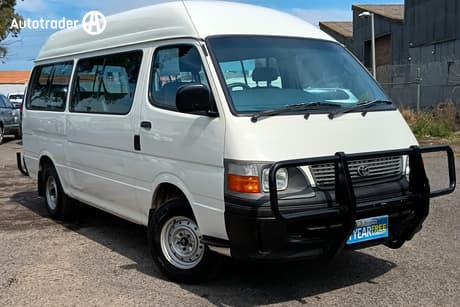 White 2000 Toyota HiAce Bus Commuter