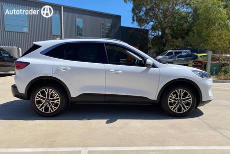 White 2021 Ford Escape Wagon (Fwd)