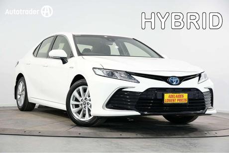 White 2021 Toyota Camry Sedan Ascent
