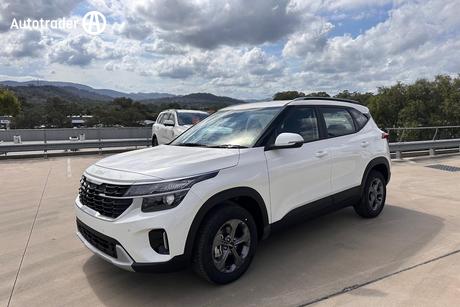 White 2026 Kia Seltos Wagon S (Fwd)