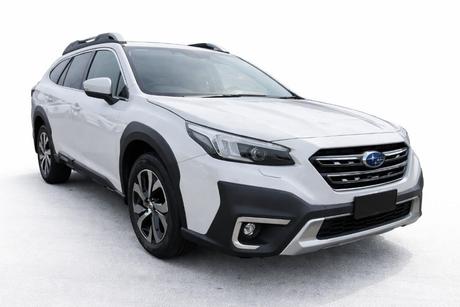 White 2022 Subaru Outback Wagon Awd Touring