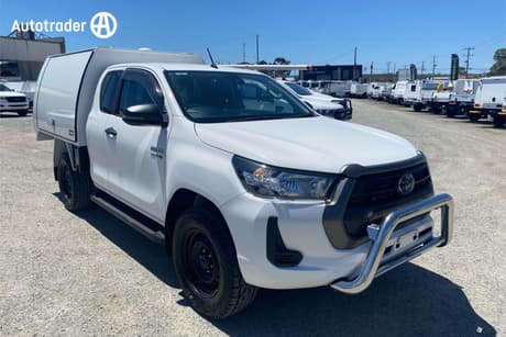 White 2020 Toyota Hilux X Cab Cab Chassis Sr (4X4)