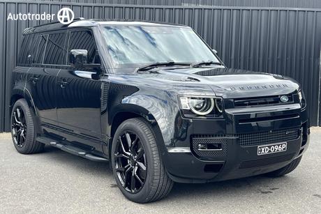 Black 2023 Land Rover Defender Wagon 110 D300 X-Dynamic Hse (220Kw)