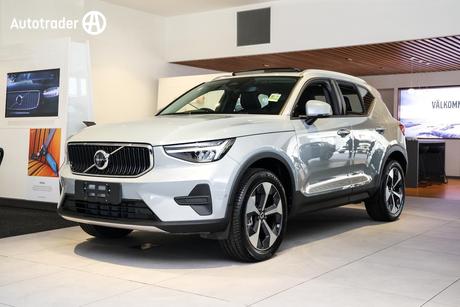 Grey 2025 Volvo XC40 SUV