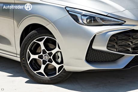 Silver 2025 MG MG3 Hatchback Essence Hybrid+