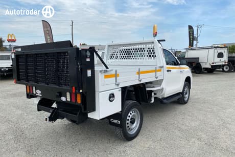 White 2019 Toyota Hilux Cab Chassis Sr (4X4)
