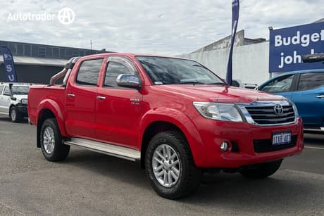 Red 2014 Toyota Hilux Dual Cab Pick-up Sr5 (4X4)