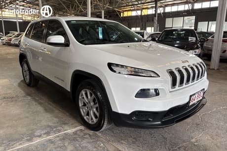 White 2015 Jeep Cherokee Wagon Sport (4X2)