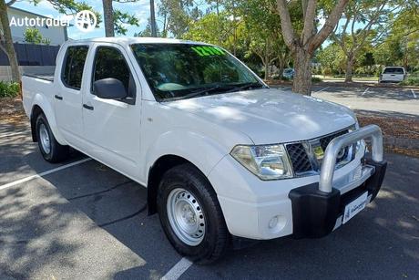 White 2011 Nissan Navara Dual Cab Pick-up Rx (4X2)