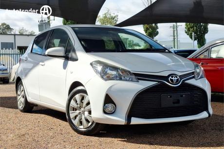 White 2016 Toyota Yaris Hatchback Sx