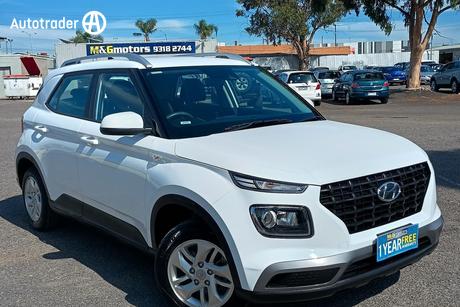 White 2022 Hyundai Venue Wagon
