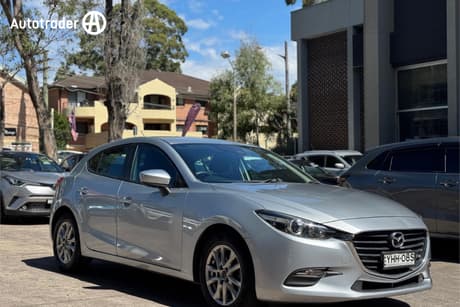 Silver 2017 Mazda 3 Hatchback Neo