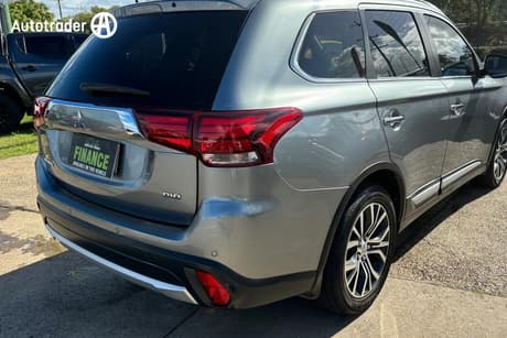 Grey 2015 Mitsubishi Outlander Wagon Exceed (4X4)