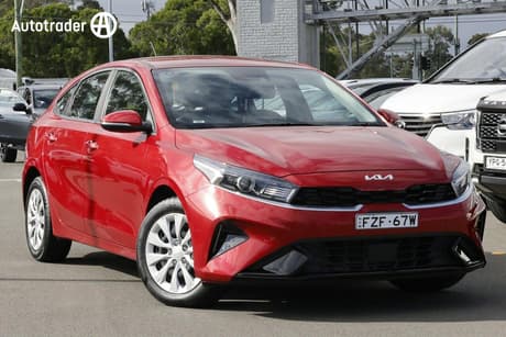 White 2024 Kia Cerato Hatchback S