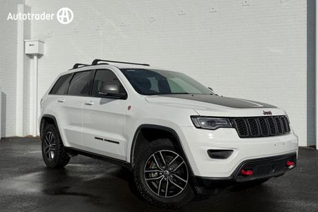 White 2018 Jeep Cherokee Wagon Trailhawk (4X4)