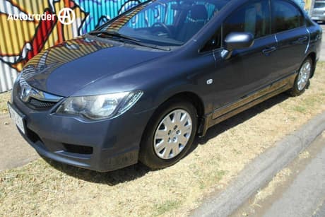 Grey 2009 Honda Civic Sedan Vti