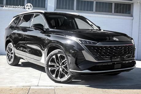 Black 2025 MG Qs Wagon Essence