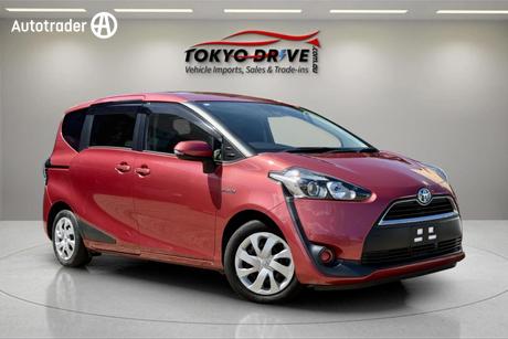 Red 2016 Toyota Sienta Wagon (Hybrid) G