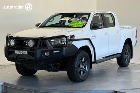 White 2023 Toyota Hilux Cab Chassis Sr (4X4)