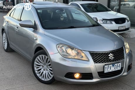 Grey 2011 Suzuki Kizashi Sedan Prestige