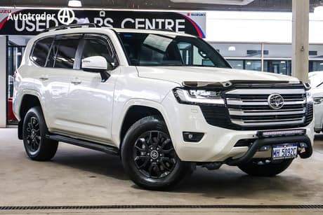 White 2025 Toyota Landcruiser Wagon Lc300 Vx (4X4)