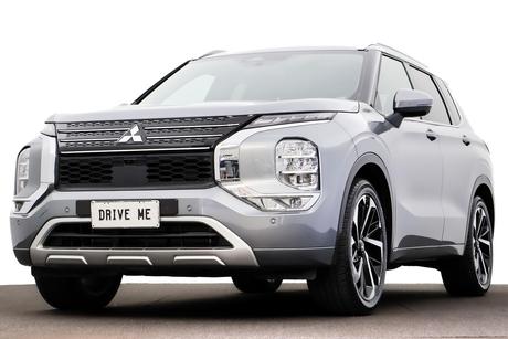 Grey 2023 Mitsubishi Outlander Wagon Exceed 7 Seat (Awd)